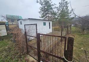 Дом 17м², 2-этажный, участок 10 сот.  