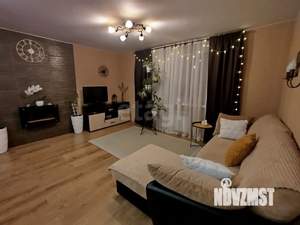 Дом 198м&sup2;, 2-этажный, участок 9 сот.  