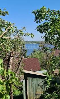 Дом 42м², 2-этажный, участок 6 сот.  