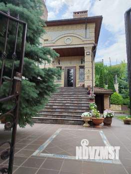 Коттедж 341м&sup2;, 2-этажный, участок 11 сот.  