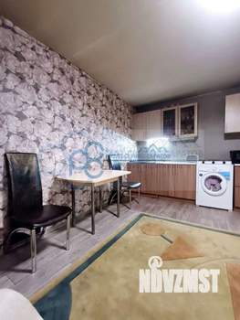 Дом 80м&sup2;, 2-этажный, участок 5 сот.  