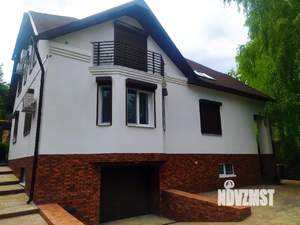 Коттедж 363м², 3-этажный, участок 11 сот.  