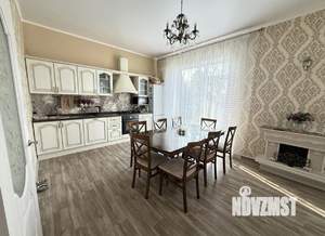 Дом 130м&sup2;, 2-этажный, участок 8 сот.  