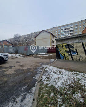 Дом 295м&sup2;, 4-этажный, участок 2 сот.  