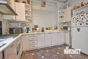 Дом 342м², 3-этажный, участок 9 сот.  