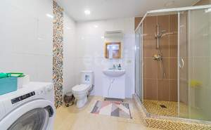 Дом 700м&sup2;, 3-этажный, участок 24 сот.  