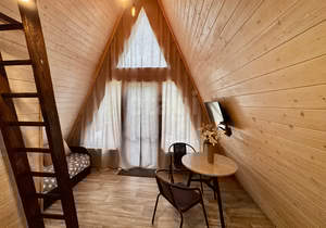 Дом 18м², 2-этажный, участок 2 сот.  