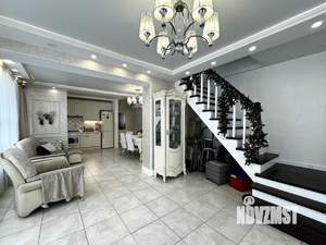 Коттедж 120м², 3-этажный, участок 10 сот.  