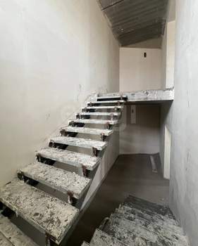 Дом 160м&sup2;, 2-этажный, участок 4 сот.  