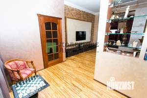 Коттедж 280м², 3-этажный, участок 9 сот.  