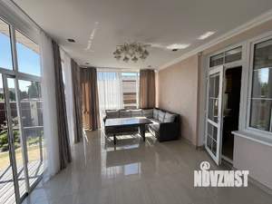 Коттедж 204м², 2-этажный, участок 9 сот.  