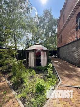 Дом 450м², 3-этажный, участок 6 сот.  