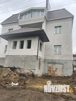 Коттедж 495м², 3-этажный, участок 13 сот.  