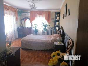 Коттедж 208м², 2-этажный, участок 6 сот.  