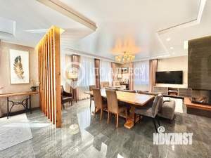 Дом 450м², 3-этажный, участок 15 сот.  