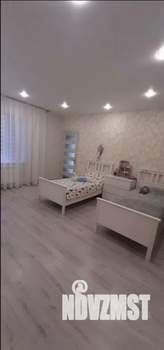 Дом 207м², 2-этажный, участок 4 сот.  