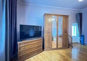 Дом 371м², 3-этажный, участок 10 сот.  