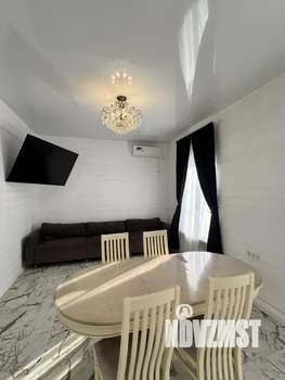 Коттедж 180м&sup2;, 2-этажный, участок 37 сот.  