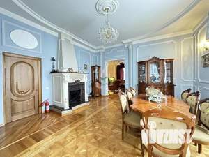 Коттедж 371м², 3-этажный, участок 10 сот.  