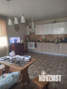 Дом 240м², 3-этажный, участок 10 сот.  