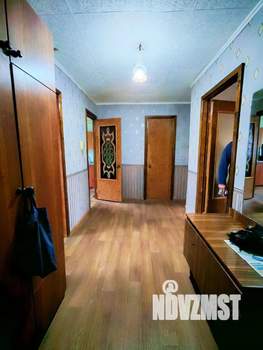 Дом 100м&sup2;, 2-этажный, участок 6 сот.  