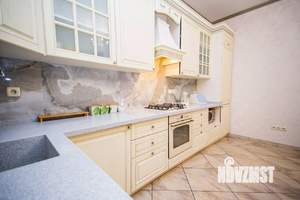 Коттедж 391м&sup2;, 2-этажный, участок 7 сот.  