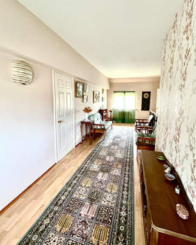 Дом 250м², 3-этажный, участок 10 сот.  