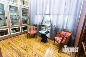 Коттедж 280м², 3-этажный, участок 9 сот.  