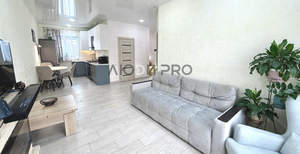 Дом 100м&sup2;, 2-этажный, участок 3 сот.  