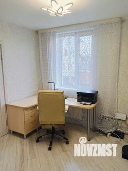 Коттедж 240м&sup2;, 3-этажный, участок 5 сот.  