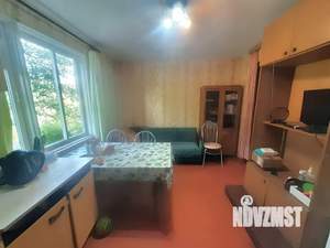 Дом 50м², 2-этажный, участок 6 сот.  