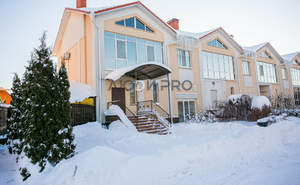 Дом 223м&sup2;, 2-этажный, участок 6 сот.  