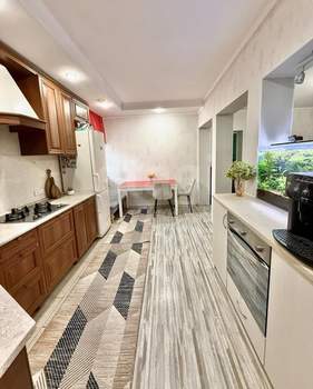 Дом 105м&sup2;, 2-этажный, участок 3 сот.  