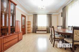 Дом 152м², 3-этажный, участок 2 сот.  