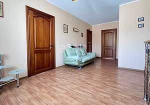 Дом 450м², 2-этажный, участок 20 сот.  