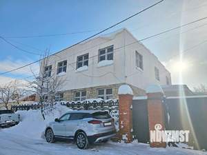 Дом 592м&sup2;, 2-этажный, участок 10 сот.  