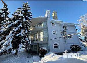 Коттедж 521м&sup2;, 3-этажный, участок 20 сот.  