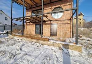 Дом 205м&sup2;, 3-этажный, участок 12 сот.  