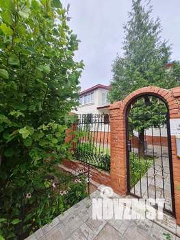 Дом 395м², 3-этажный, участок 7 сот.  