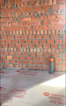 Дом 110м&sup2;, 1-этажный, участок 6 сот.  