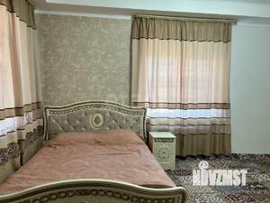Дом 220м², 2-этажный, участок 6 сот.  