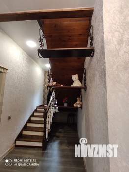 Дом 265м², 3-этажный, участок 3 сот.  