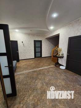 Коттедж 385м&sup2;, 3-этажный, участок 20 сот.  