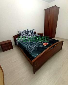 Дом 213м&sup2;, 3-этажный, участок 4 сот.  