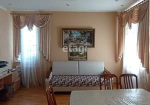 Дом 320м&sup2;, 3-этажный, участок 14 сот.  