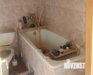 Дом 206м², 3-этажный, участок 50 сот.  