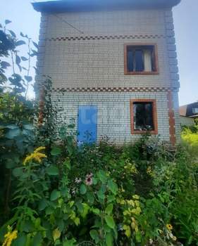 Дача 84м², 3-этажный, участок 10 сот.  