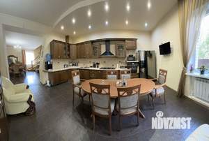 Коттедж 492м&sup2;, 3-этажный, участок 9 сот.  