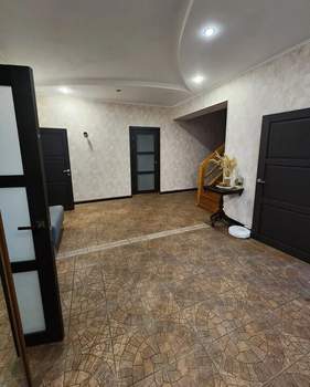 Дом 385м&sup2;, 2-этажный, участок 20 сот.  