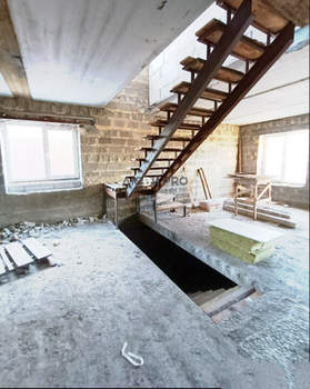 Дом 216м&sup2;, 2-этажный, участок 7 сот.  